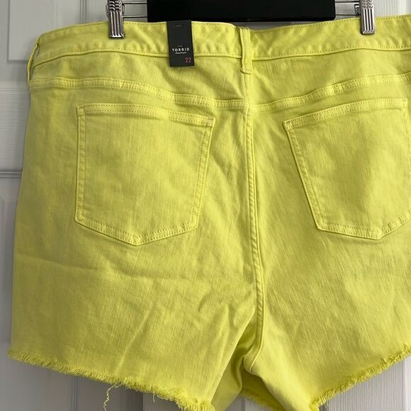 Torrid 5" High-Rise Midi Vintage Stretch Neon Shortie Shorts - Picture 11 of 15